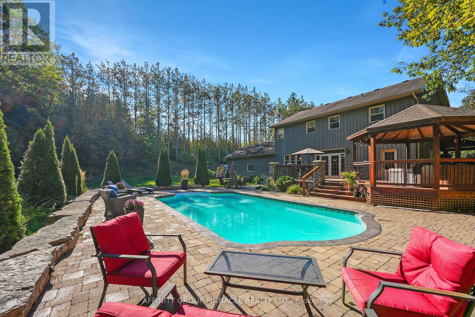 297 St Luke's Road, Kawartha Lakes, Ontario  K9V 4R5 - Photo 37 - X12418837