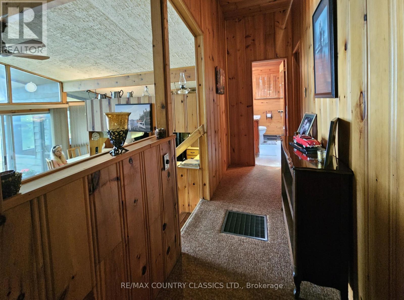 150 Golfers Lane, Hastings Highlands, Ontario  K0J 1B0 - Photo 14 - X12303931
