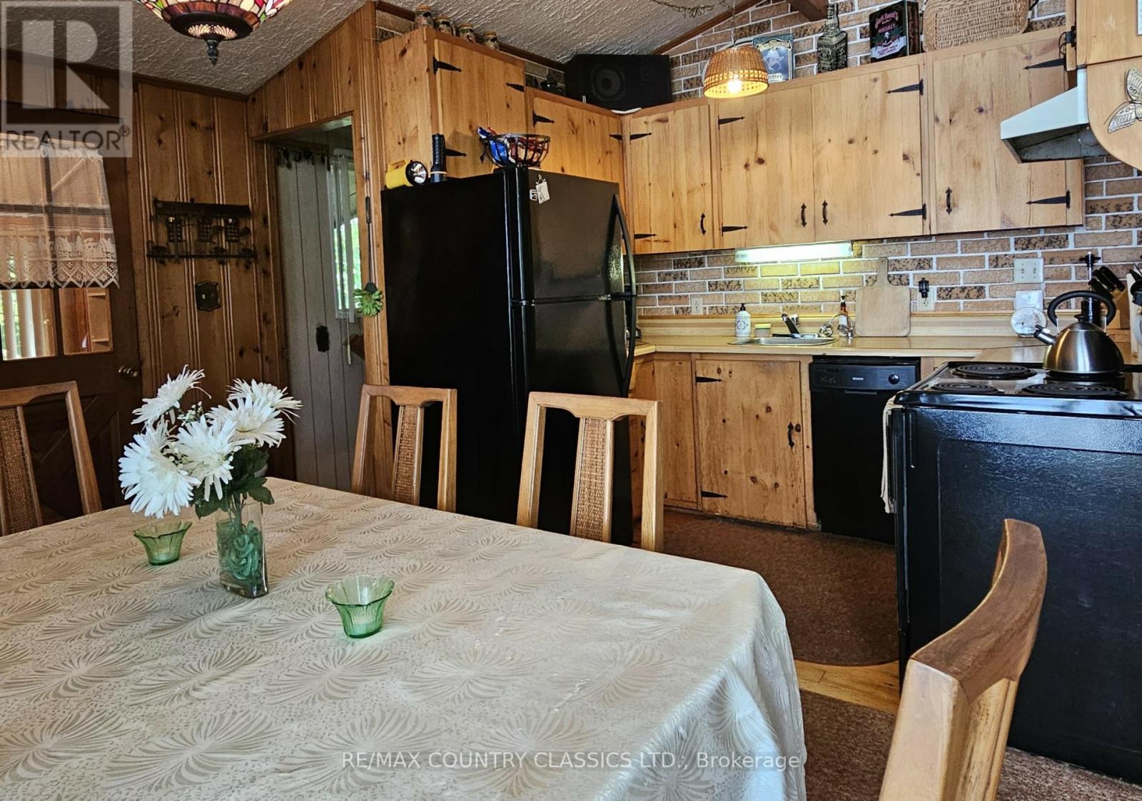 150 Golfers Lane, Hastings Highlands, Ontario  K0J 1B0 - Photo 11 - X12303931