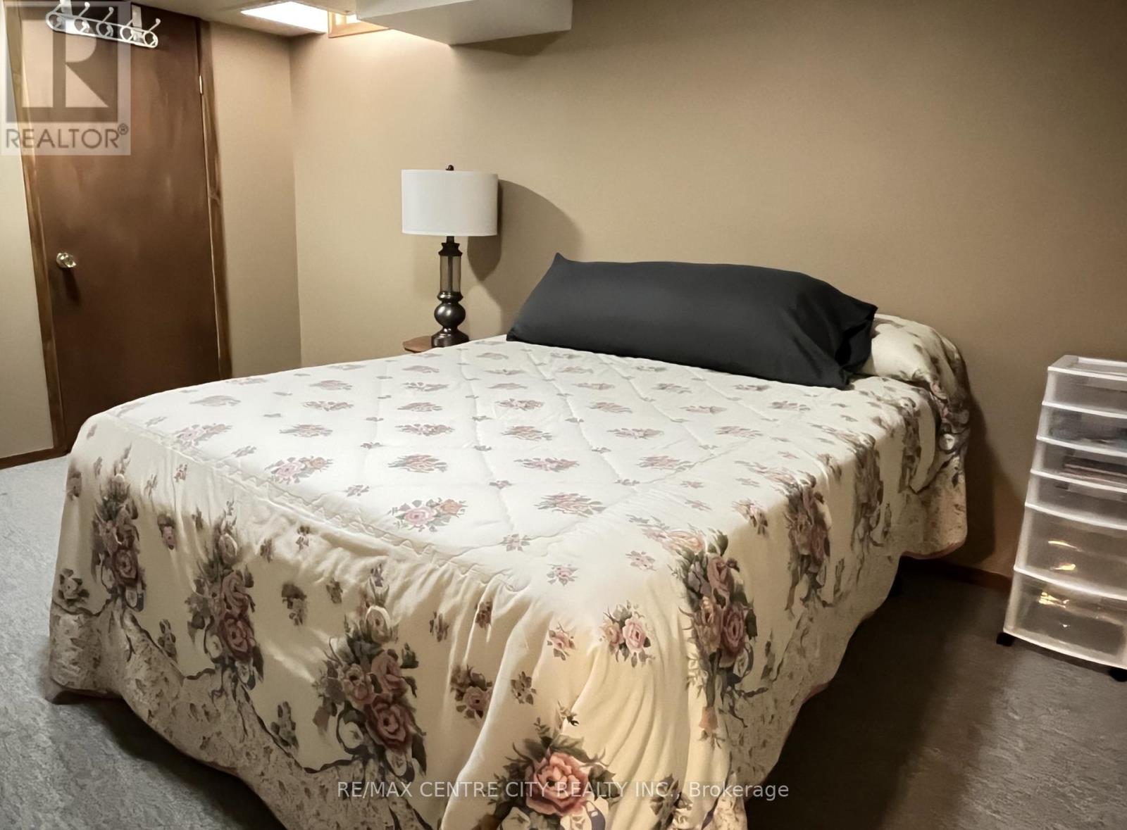 9 Speight Crescent, London East, Ontario  N5V 3W2 - Photo 13 - X12418759