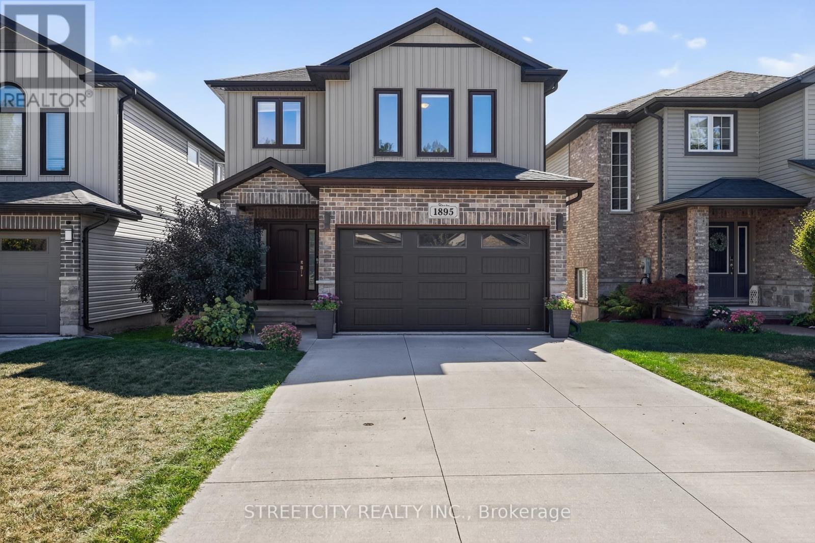 1895 FREDERICK CRESCENT, London East, Ontario