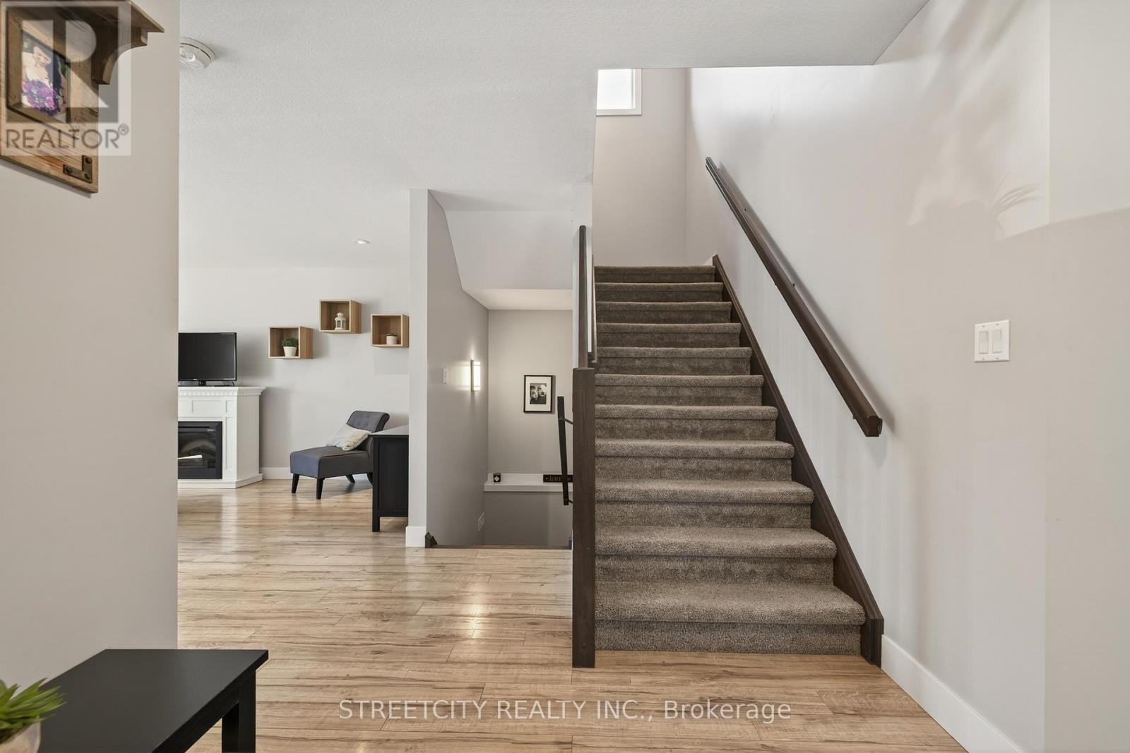 1895 Frederick Crescent, London East, Ontario  N5W 0A5 - Photo 7 - X12418855