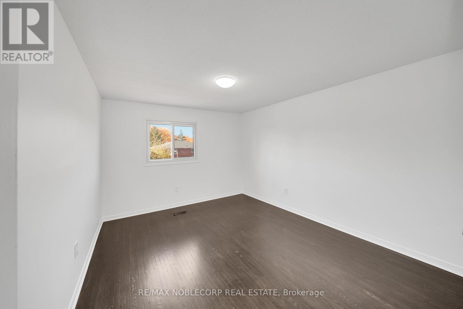 182 Tall Grass Trail, Vaughan, Ontario  L4L 3P8 - Photo 23 - N12418668