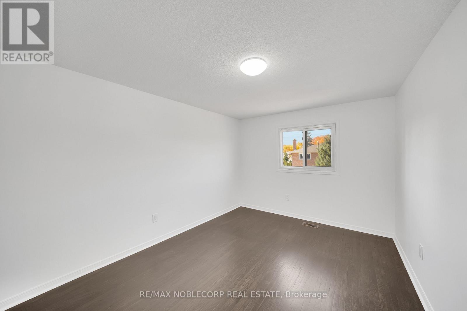 182 Tall Grass Trail, Vaughan, Ontario  L4L 3P8 - Photo 24 - N12418668