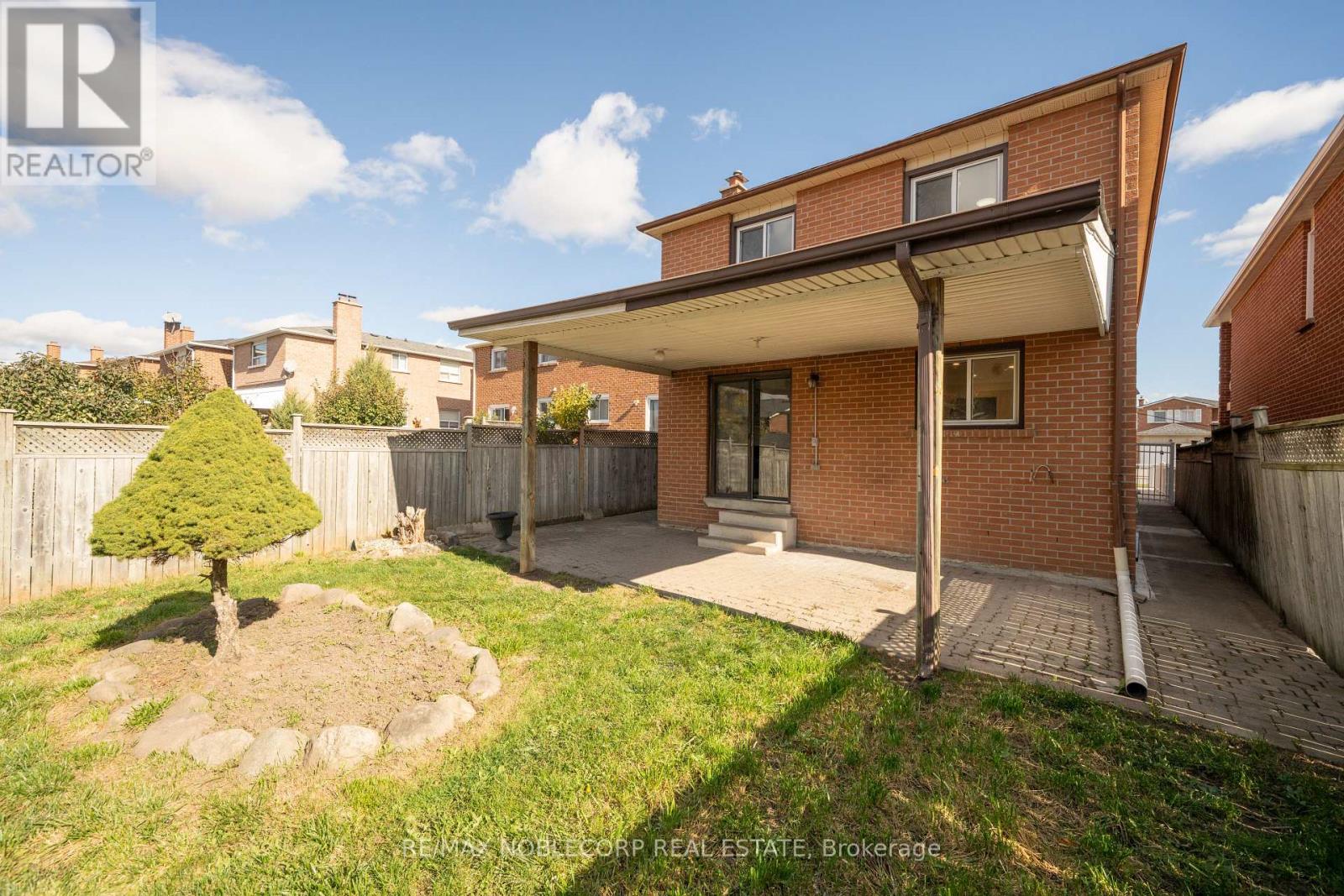 182 Tall Grass Trail, Vaughan, Ontario  L4L 3P8 - Photo 34 - N12418668