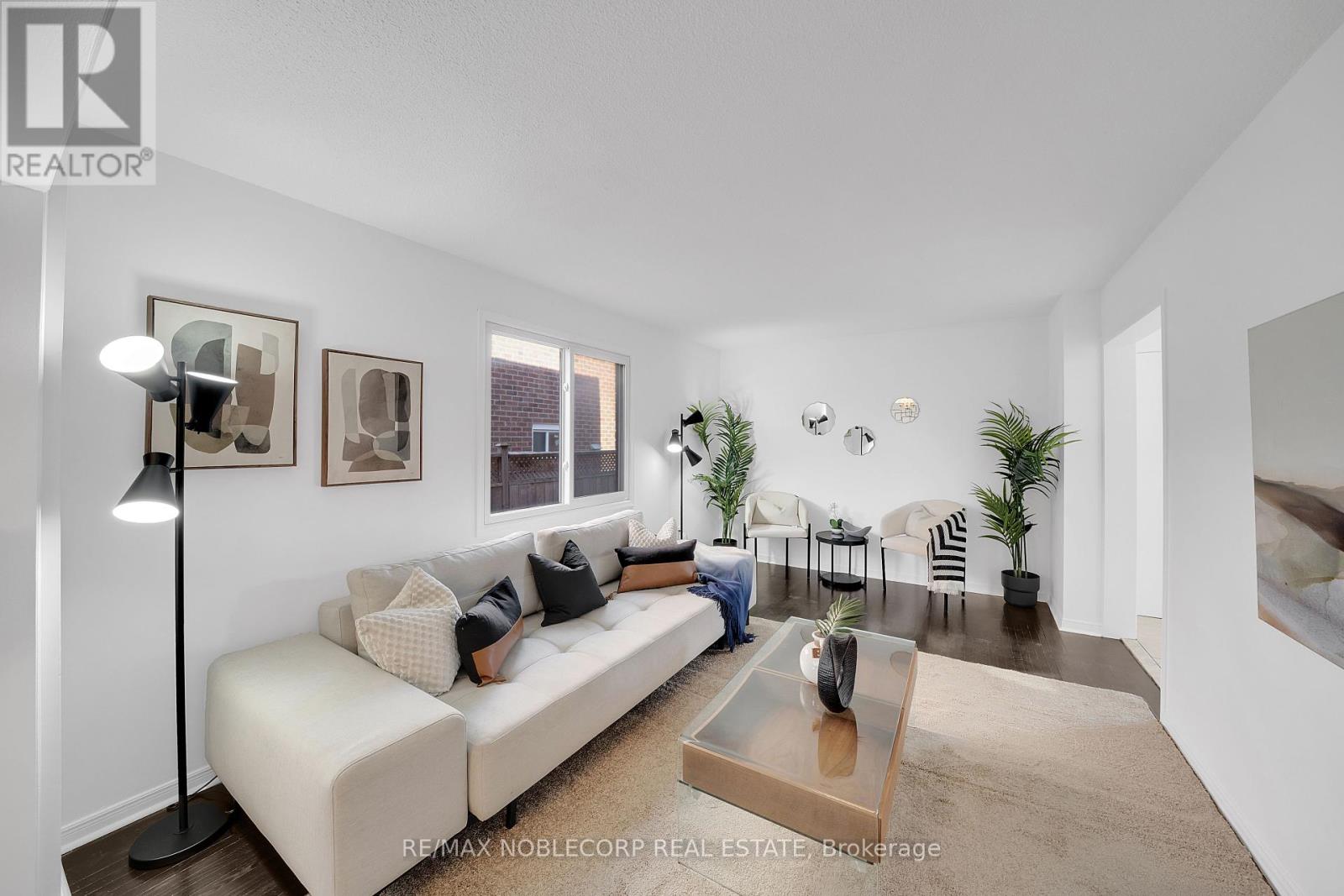 182 Tall Grass Trail, Vaughan, Ontario  L4L 3P8 - Photo 6 - N12418668