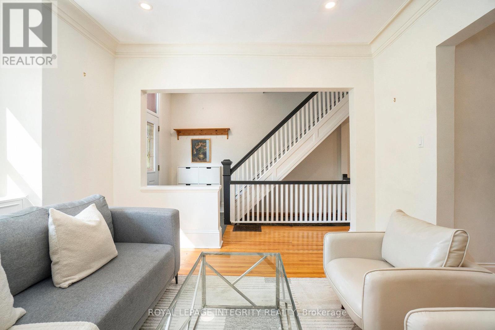 115 Springhurst Avenue, Ottawa, Ontario  K1S 0E3 - Photo 7 - X12418765