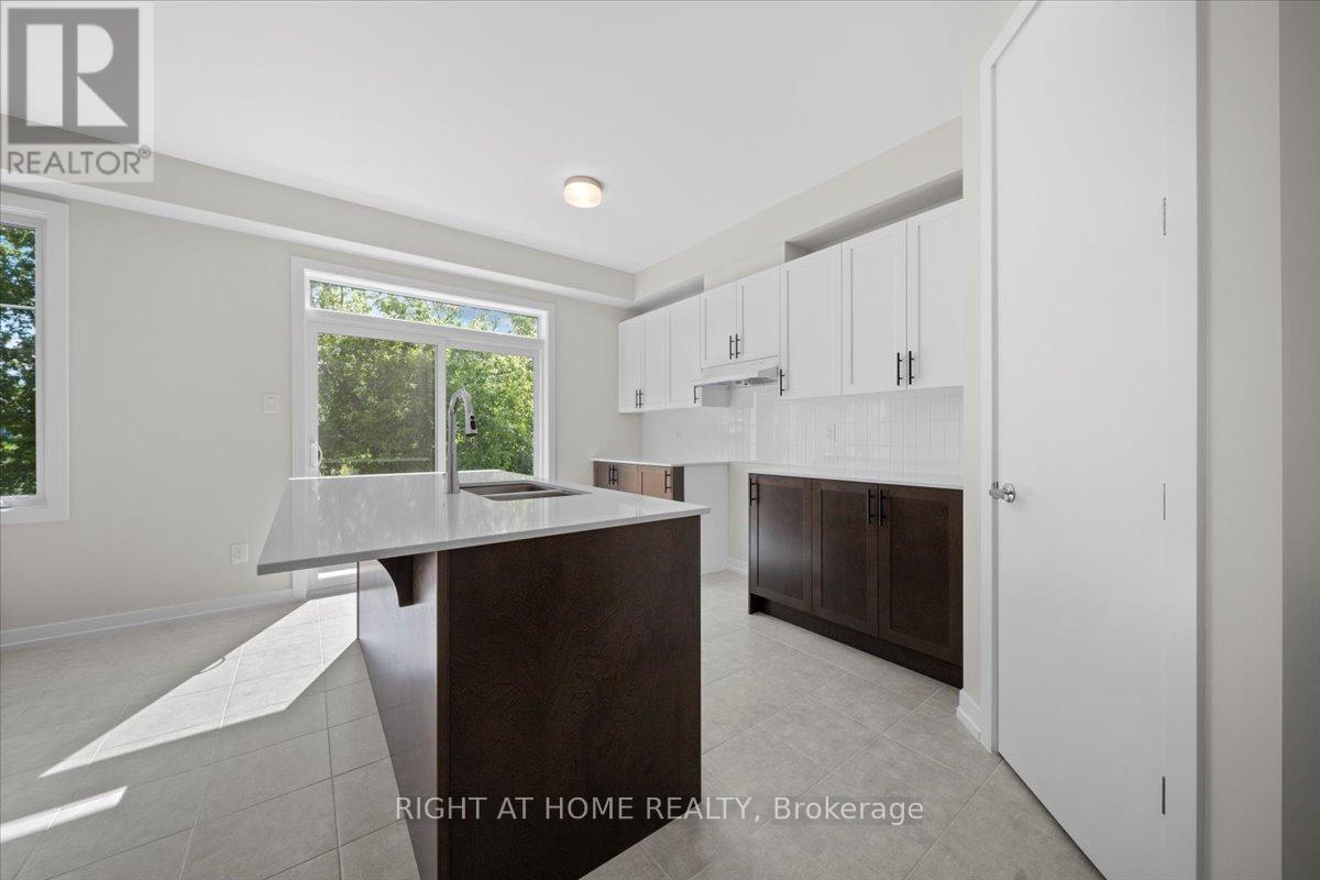 91 Hackamore Crescent, Ottawa, Ontario  K0A 2Z0 - Photo 15 - X12418795