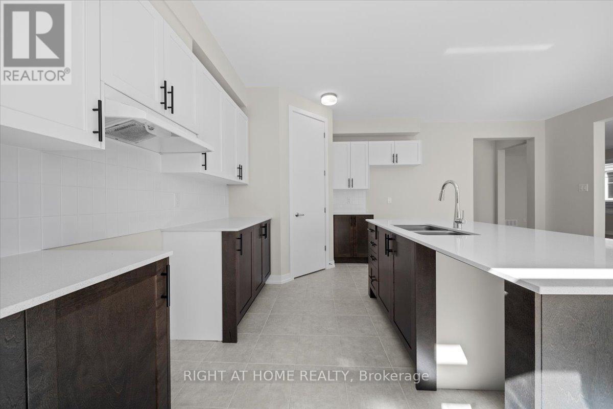 91 Hackamore Crescent, Ottawa, Ontario  K0A 2Z0 - Photo 16 - X12418795