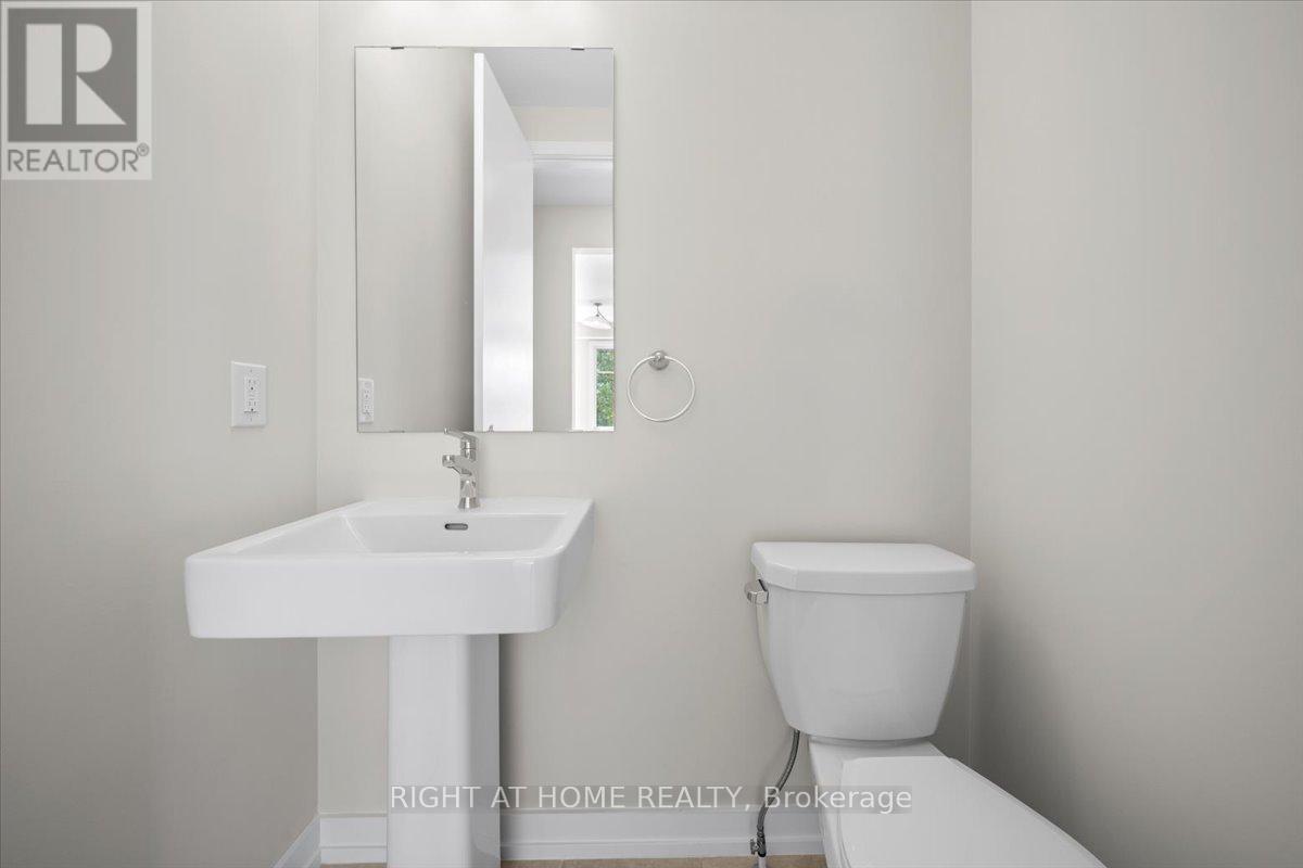91 Hackamore Crescent, Ottawa, Ontario  K0A 2Z0 - Photo 18 - X12418795