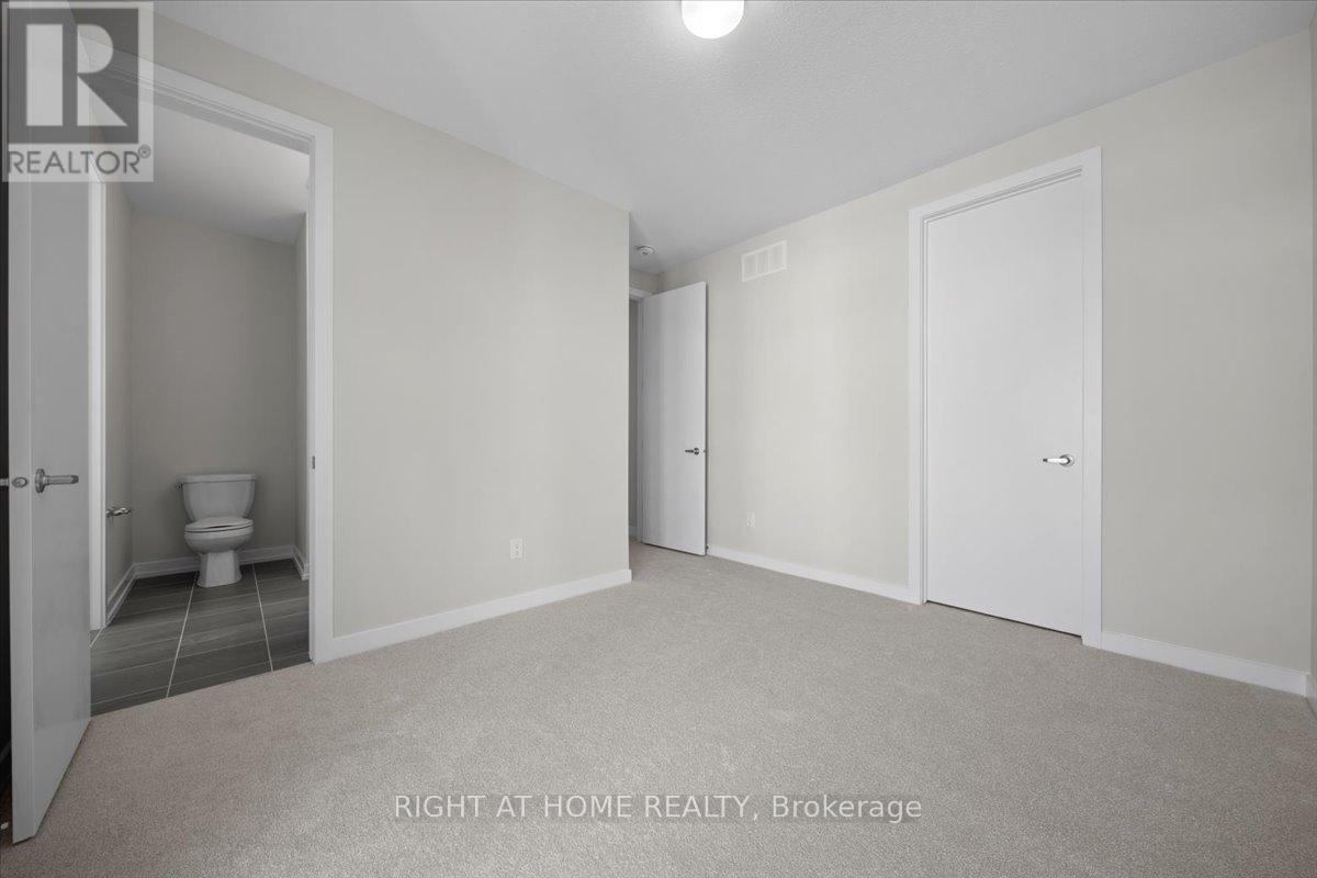 91 Hackamore Crescent, Ottawa, Ontario  K0A 2Z0 - Photo 33 - X12418795