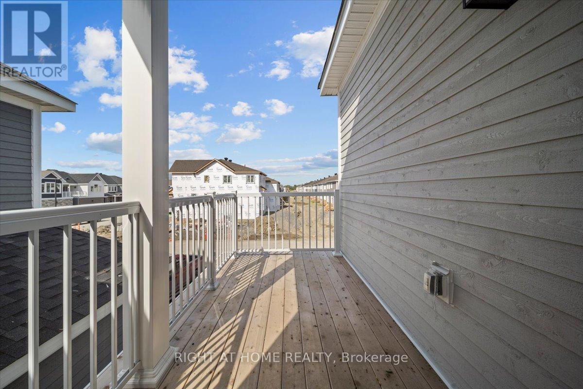 91 Hackamore Crescent, Ottawa, Ontario  K0A 2Z0 - Photo 37 - X12418795