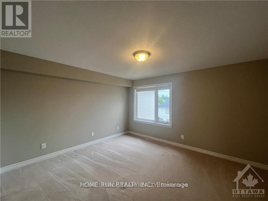 914 Fletcher Circle, Ottawa, Ontario  K2T 0B7 - Photo 13 - X12418841