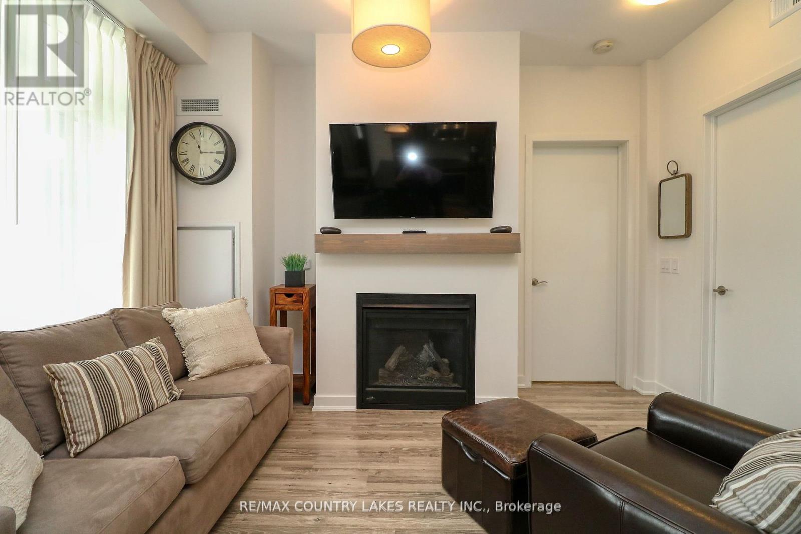 203 - 40 Horseshoe Boulevard, Oro-Medonte, Ontario  L4M 4Y8 - Photo 13 - S12418661