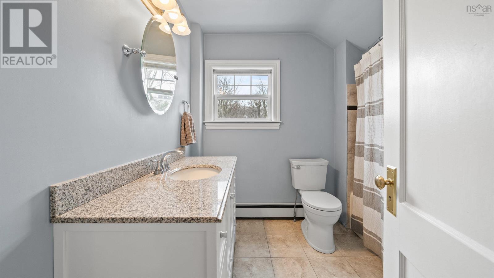 6188 Windsor Terrace, Halifax, Nova Scotia  B3K 1S4 - Photo 22 - 202507206