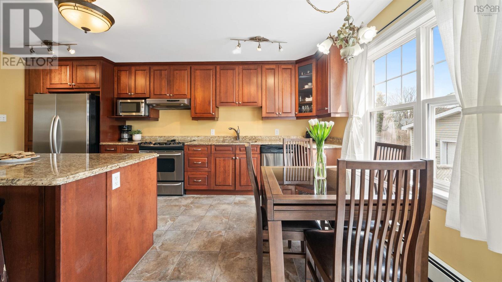 6188 Windsor Terrace, Halifax, Nova Scotia  B3K 1S4 - Photo 14 - 202507206