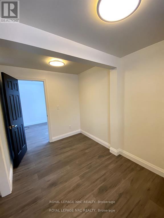 4768 Crysler Avenue, Niagara Falls, Ontario  L2E 3W1 - Photo 38 - X12418760
