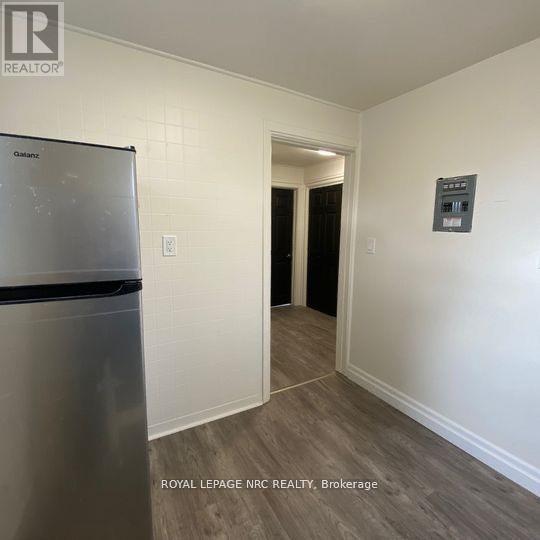 4768 Crysler Avenue, Niagara Falls, Ontario  L2E 3W1 - Photo 41 - X12418760