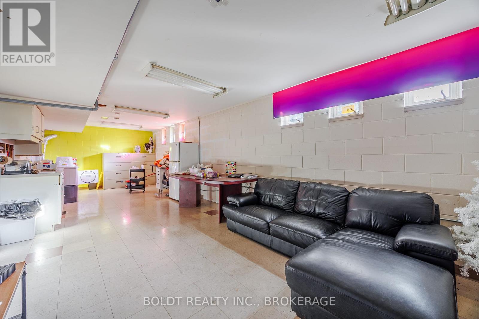 146 James Street, St. Catharines, Ontario  L2R 5C5 - Photo 15 - X12418805