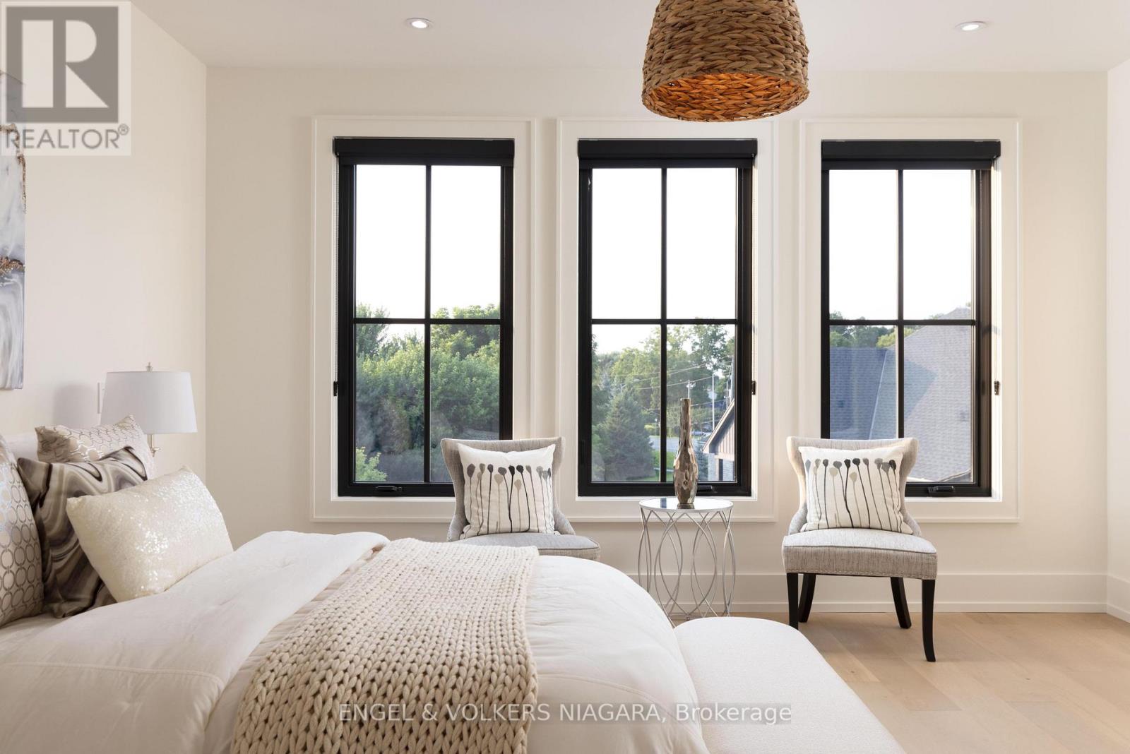 6 Fedorkow Lane, Niagara-On-The-Lake, Ontario  L0S 1J1 - Photo 16 - X12418853