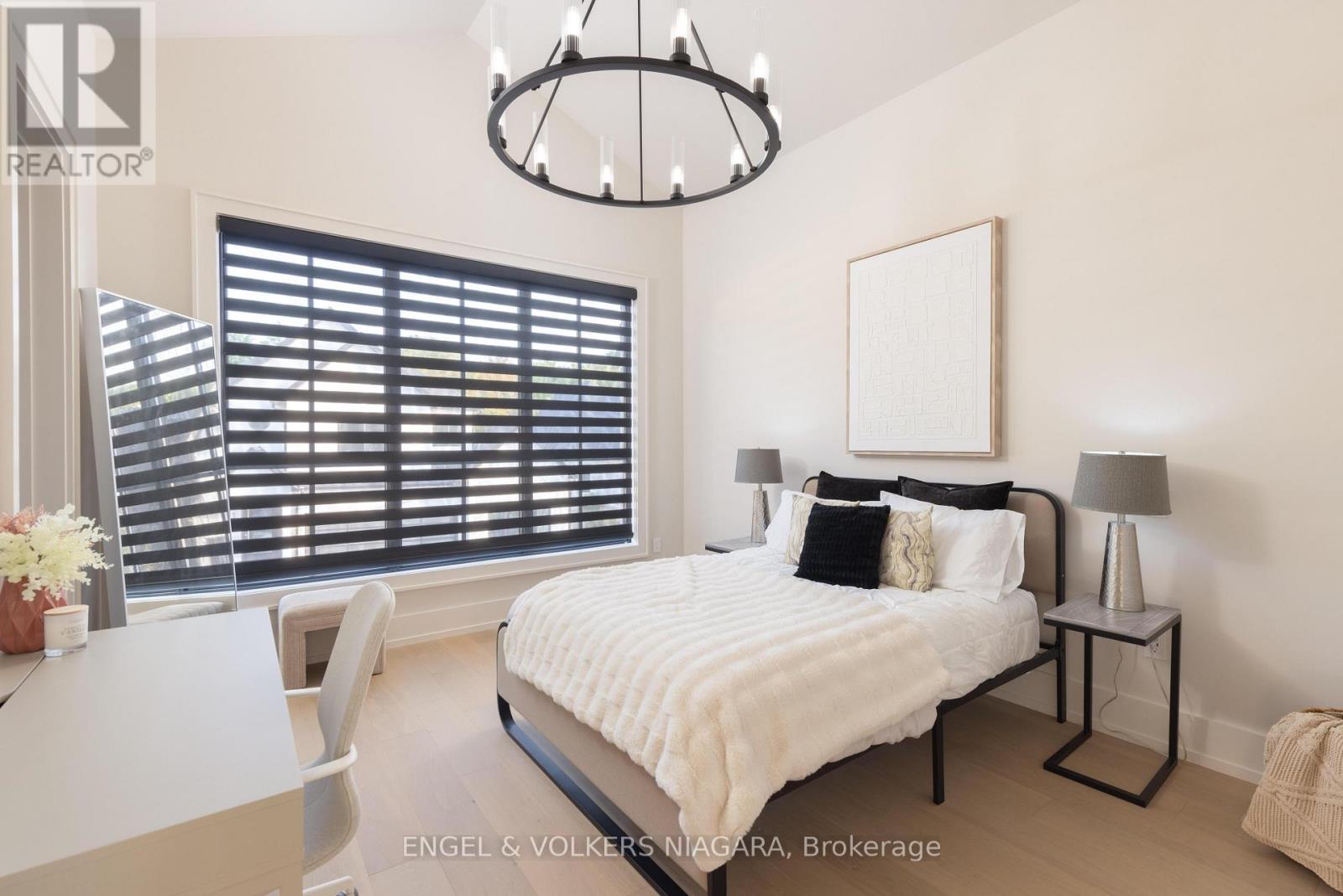 6 Fedorkow Lane, Niagara-On-The-Lake, Ontario  L0S 1J1 - Photo 19 - X12418853