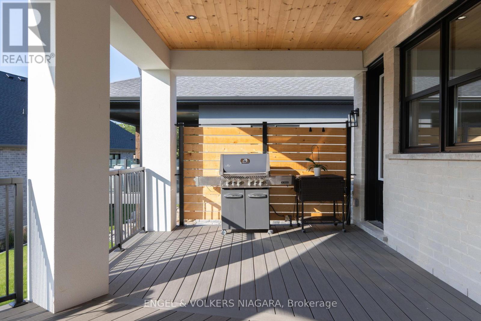 6 Fedorkow Lane, Niagara-On-The-Lake, Ontario  L0S 1J1 - Photo 25 - X12418853