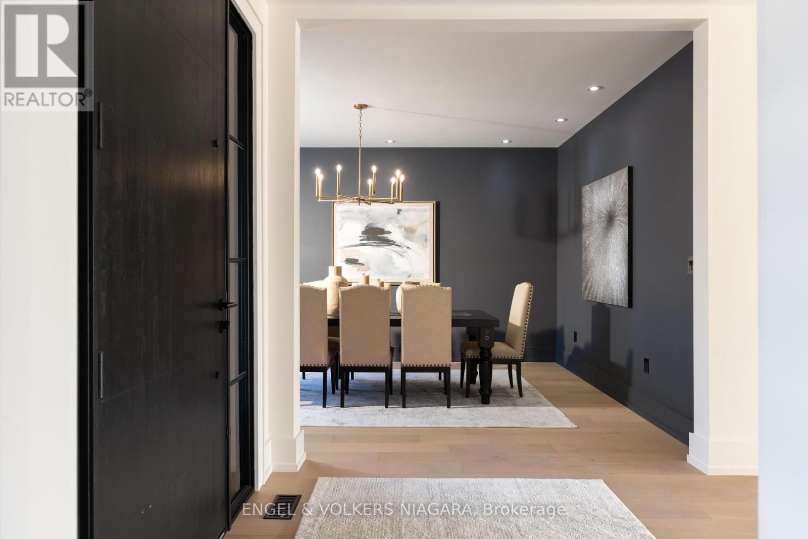 6 Fedorkow Lane, Niagara-On-The-Lake, Ontario  L0S 1J1 - Photo 5 - X12418853