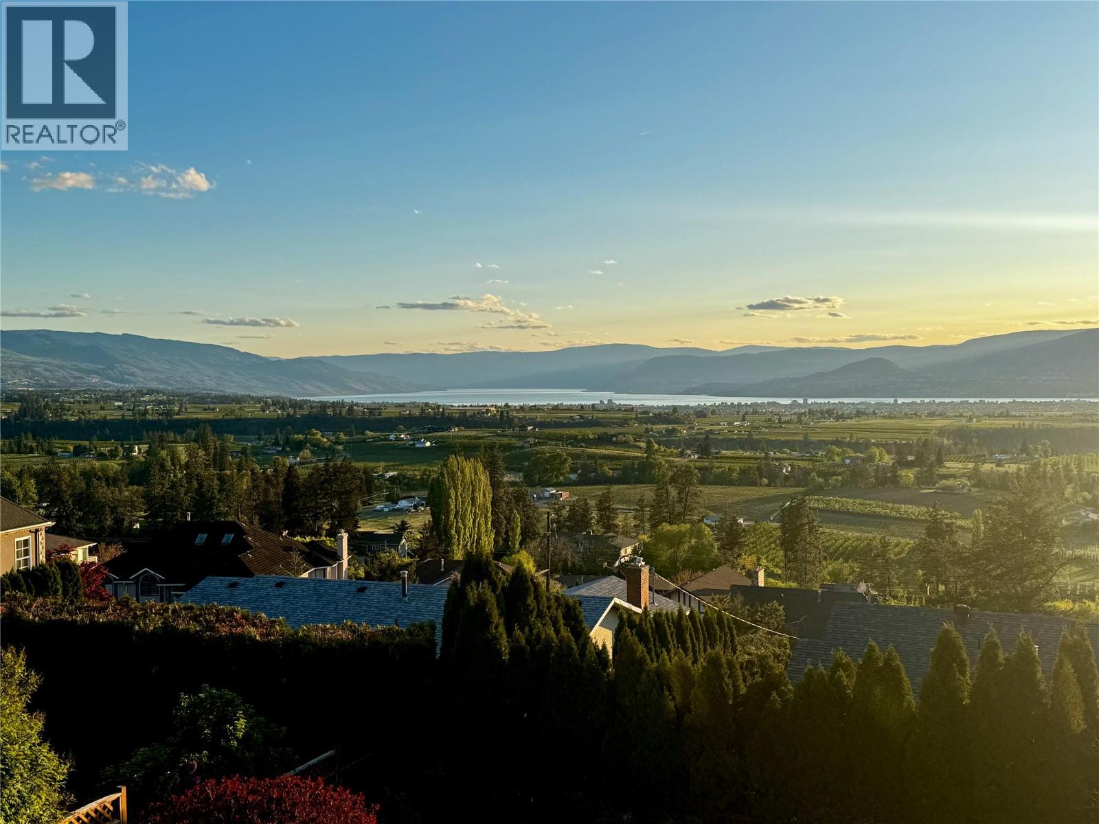 1270 Toovey Road, Kelowna, British Columbia  V1X 6R4 - Photo 2 - 10352247