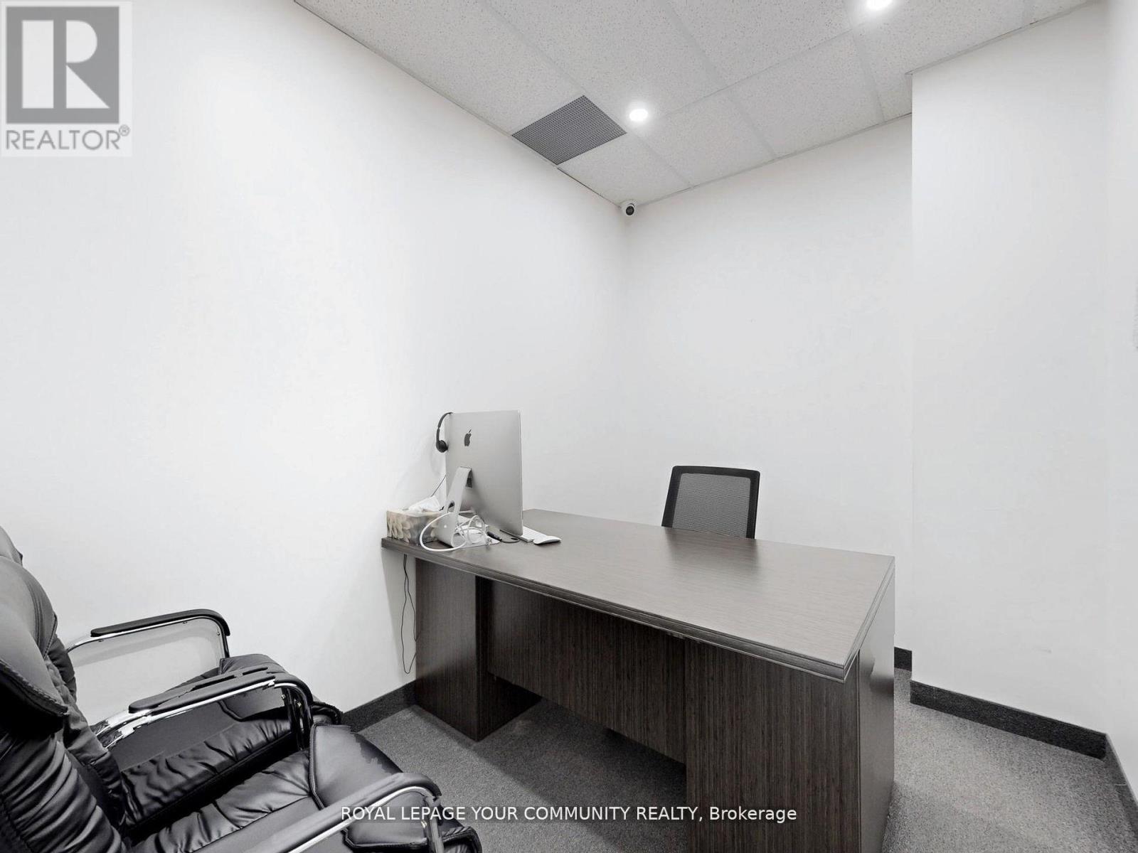 1101/1102/1114 - 7191 Yonge Street, Markham, Ontario  L3T 0C4 - Photo 18 - N12269663