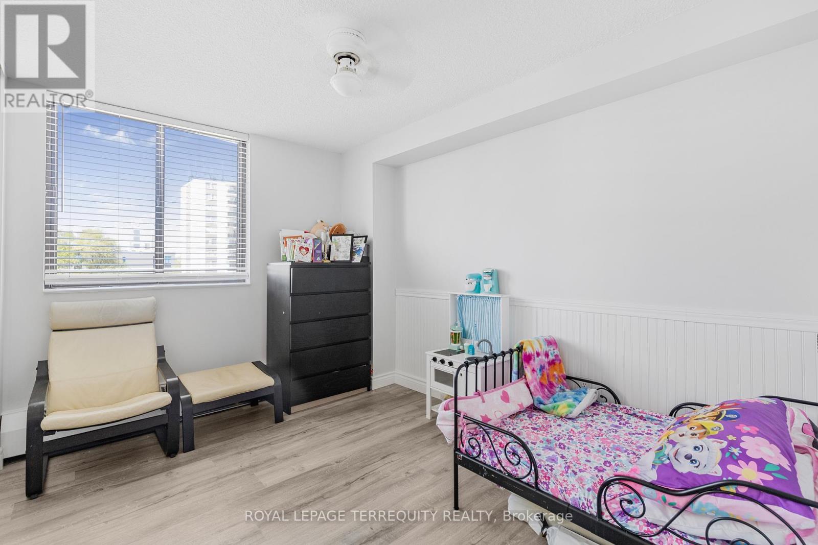 601 - 2556 Argyle Road, Mississauga (Cooksville), Ontario  L5B 2H6 - Photo 17 - W12418644