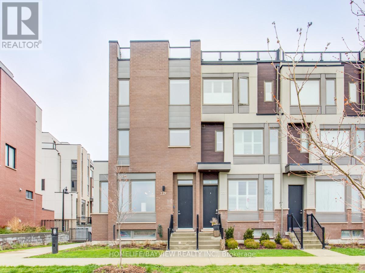 229 Downsview Park Boulevard, Toronto (Downsview-Roding-Cfb), Ontario  M3K 0A5 - Photo 1 - W12418655