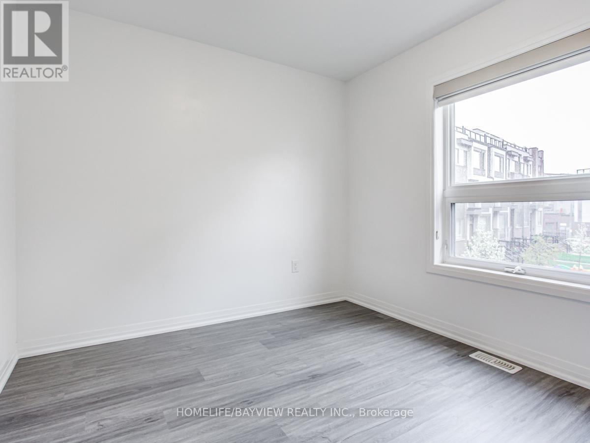 229 Downsview Park Boulevard, Toronto (Downsview-Roding-Cfb), Ontario  M3K 0A5 - Photo 15 - W12418655