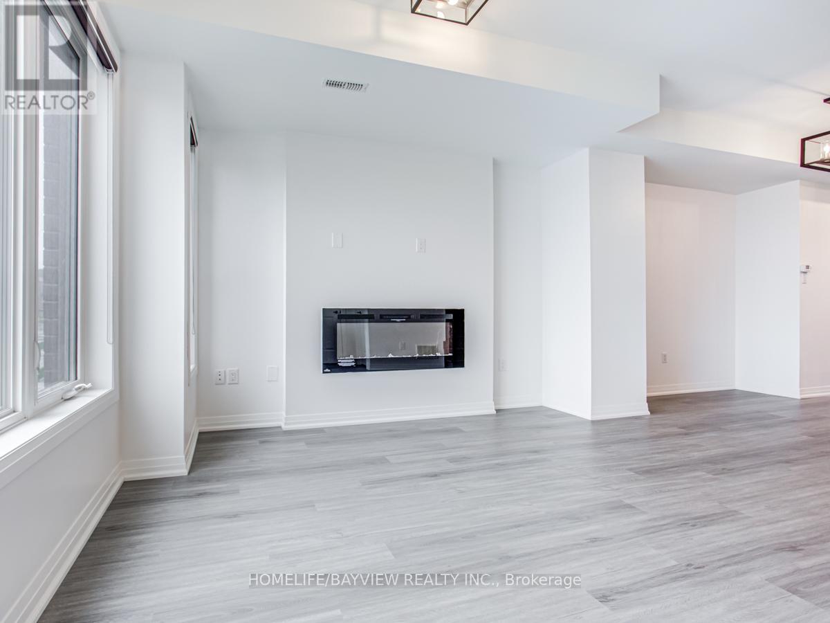 229 Downsview Park Boulevard, Toronto (Downsview-Roding-Cfb), Ontario  M3K 0A5 - Photo 3 - W12418655