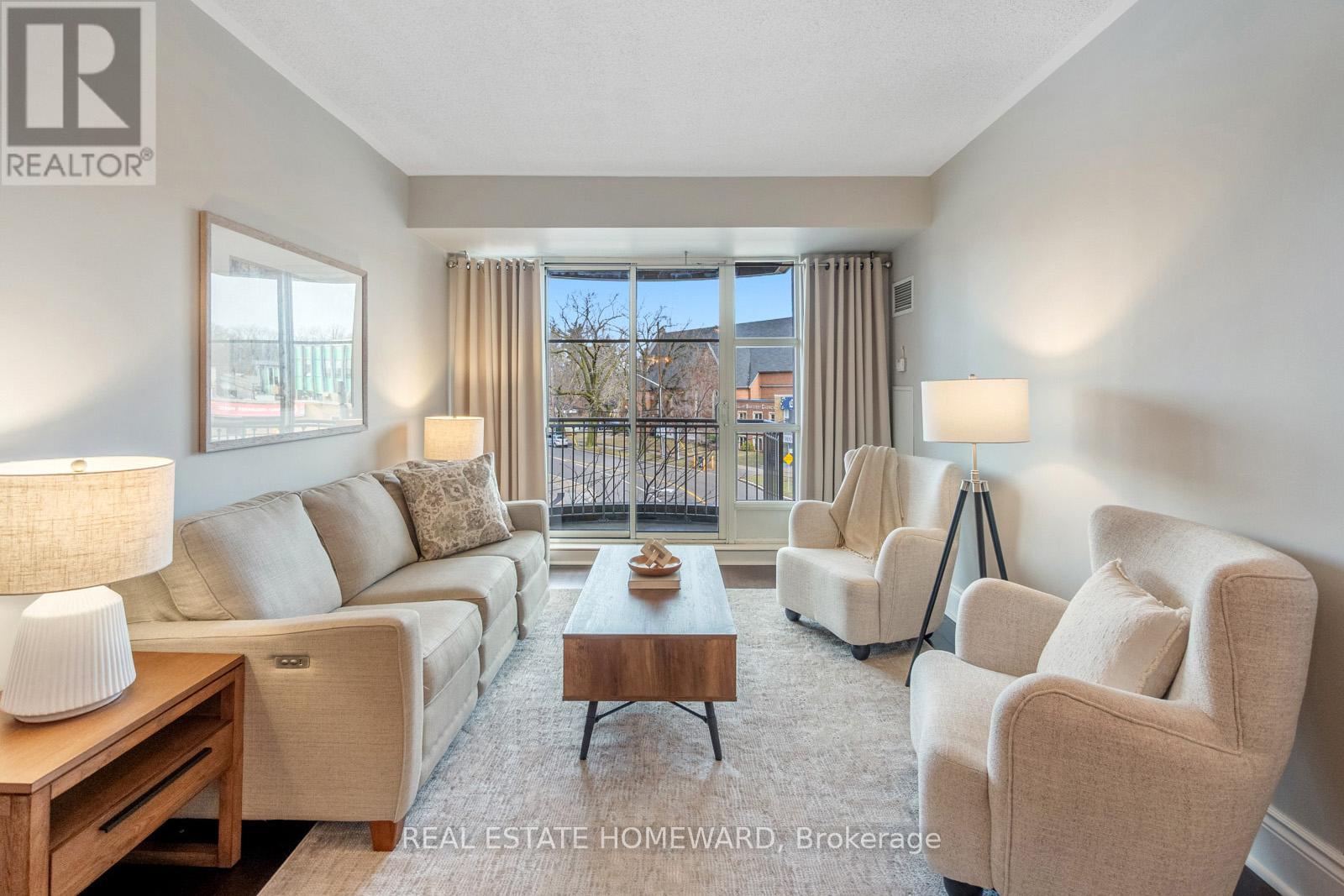 312 - 3085 Bloor Street W, Toronto (Stonegate-Queensway), Ontario  M8X 1C9 - Photo 1 - W12418670