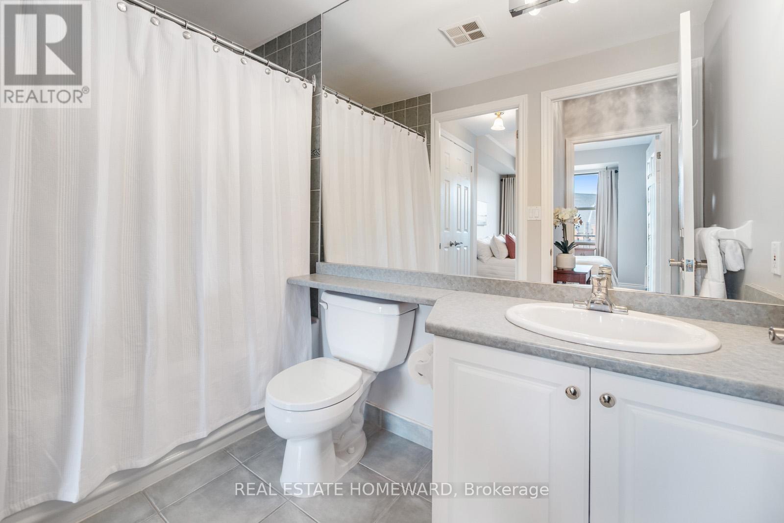312 - 3085 Bloor Street W, Toronto (Stonegate-Queensway), Ontario  M8X 1C9 - Photo 10 - W12418670