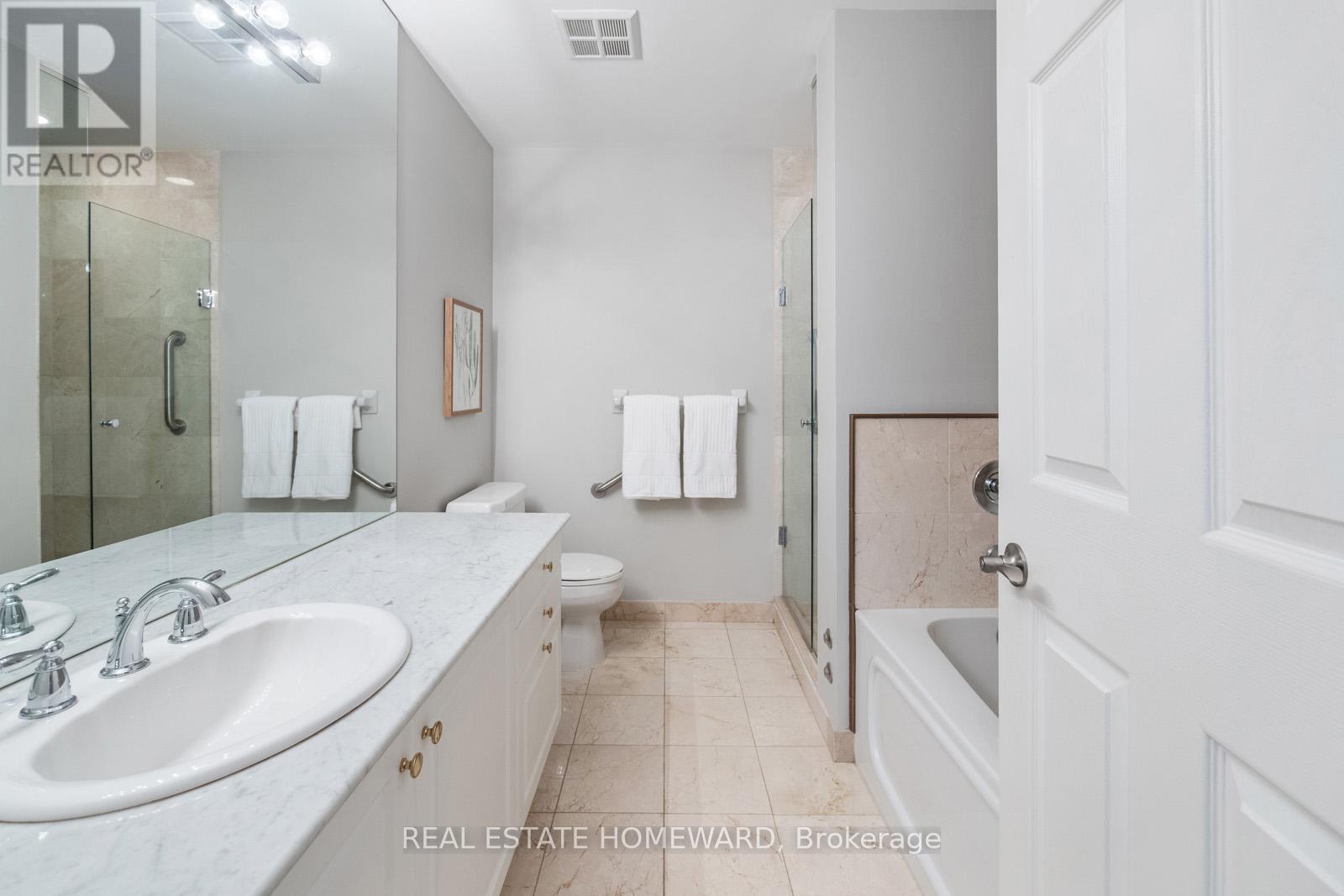 312 - 3085 Bloor Street W, Toronto (Stonegate-Queensway), Ontario  M8X 1C9 - Photo 13 - W12418670