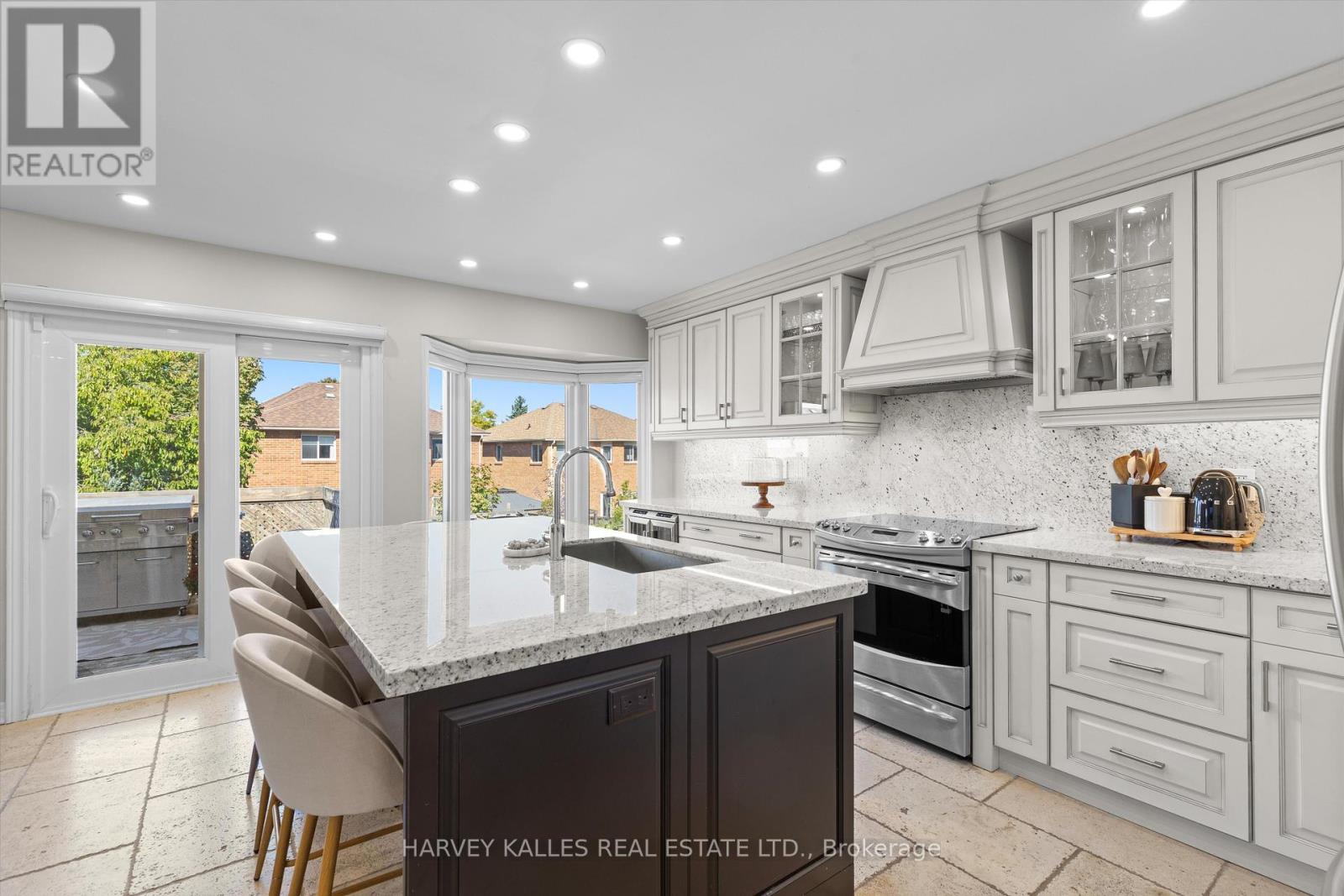 135 Riverwood Terrace, Caledon (Bolton East), Ontario  L7E 1S5 - Photo 13 - W12418691