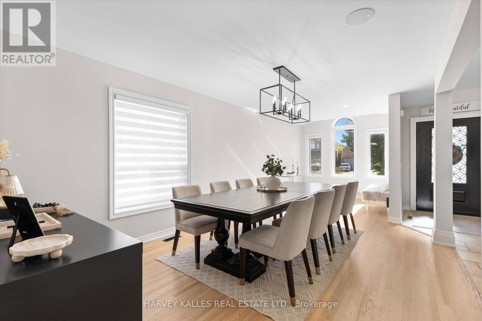 135 Riverwood Terrace, Caledon (Bolton East), Ontario  L7E 1S5 - Photo 6 - W12418691