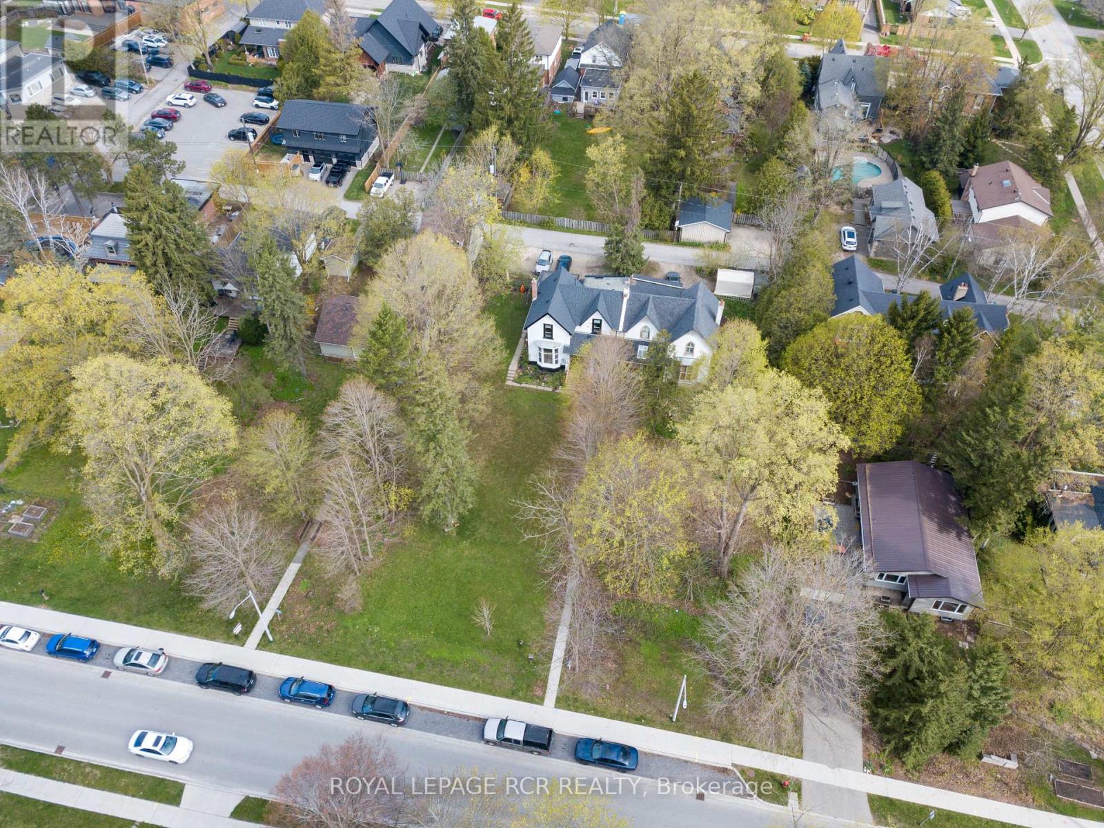 9 Second Avenue, Orangeville, Ontario  L9W 1H4 - Photo 8 - W12418708