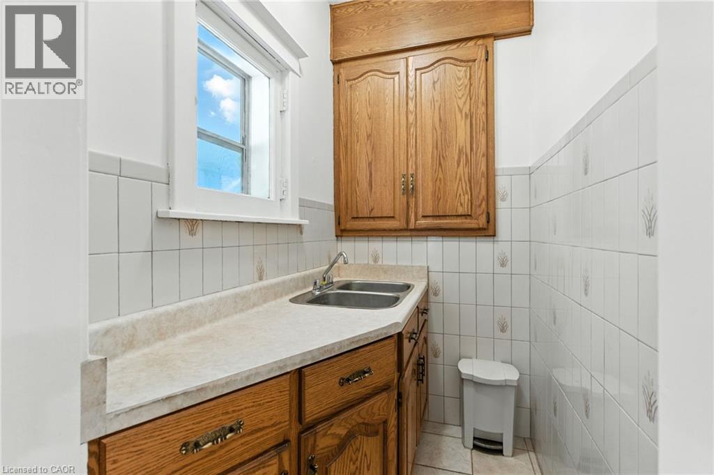 73 Balmoral Avenue S, Hamilton, Ontario  L8M 3K1 - Photo 16 - 40772030