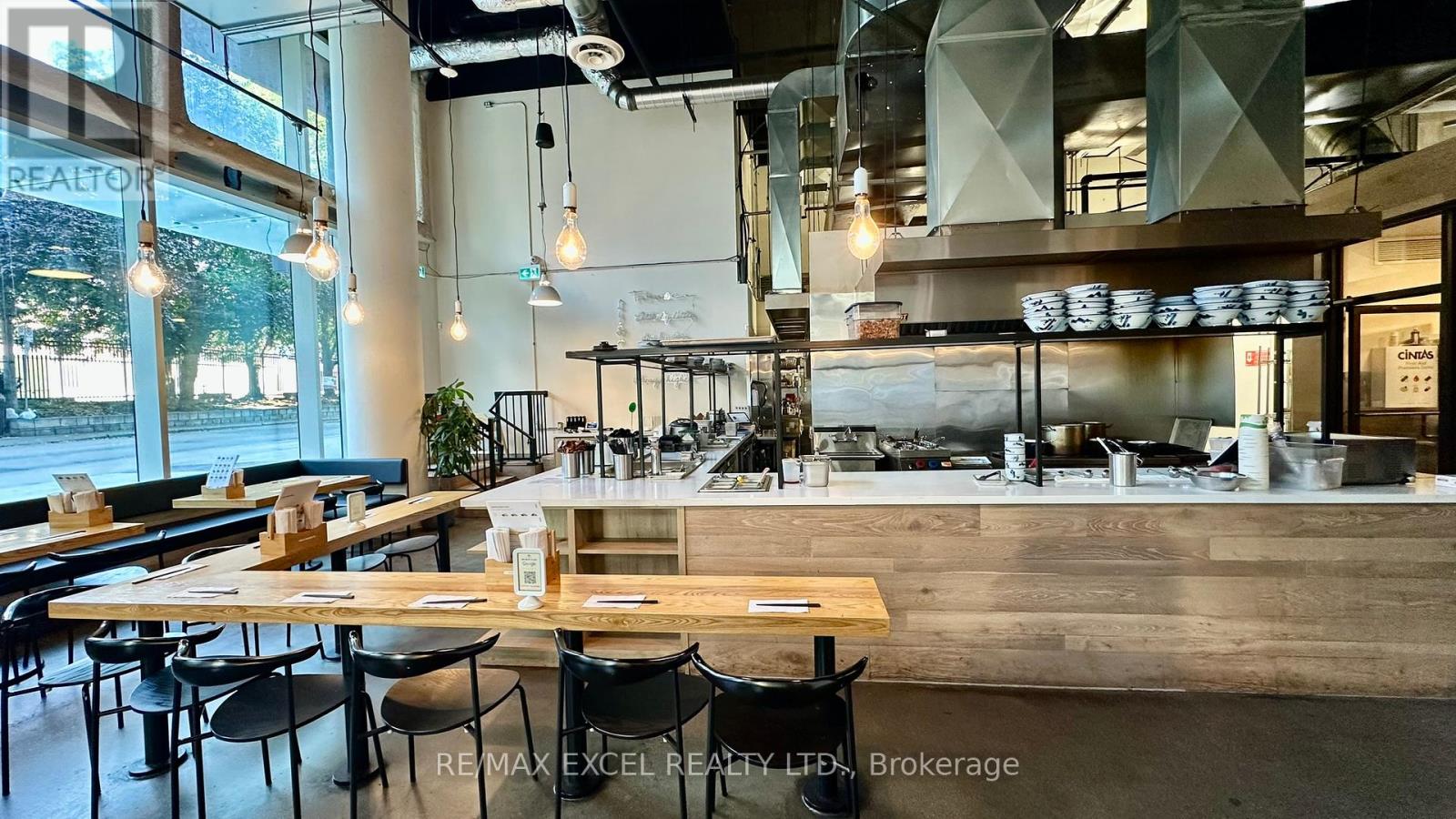 1 - 411 Church Street, Toronto, Ontario  M5B 2A4 - Photo 4 - C12418055