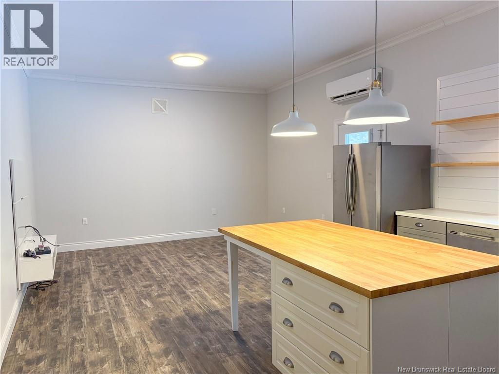 34 Scott Street, Woodstock, New Brunswick  E7M 0C7 - Photo 17 - NB127081