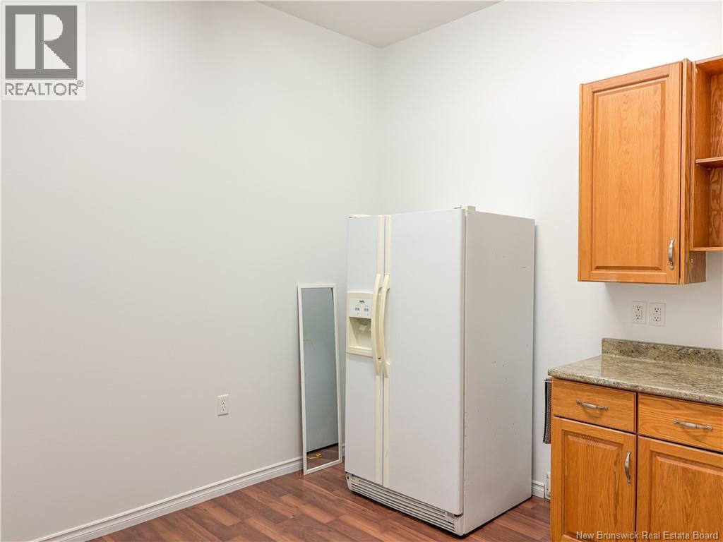 34 Scott Street, Woodstock, New Brunswick  E7M 0C7 - Photo 28 - NB127081