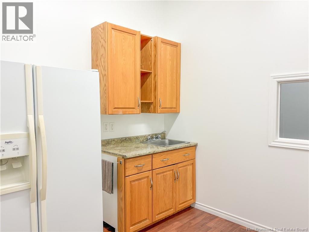 34 Scott Street, Woodstock, New Brunswick  E7M 0C7 - Photo 29 - NB127081