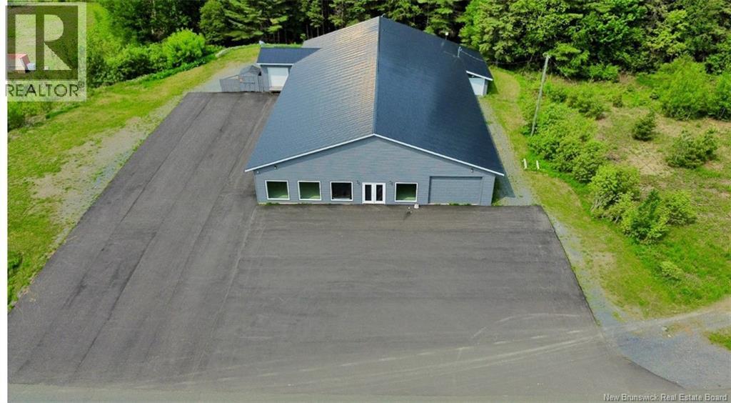 34 Scott Street, Woodstock, New Brunswick  E7M 0C7 - Photo 3 - NB127081