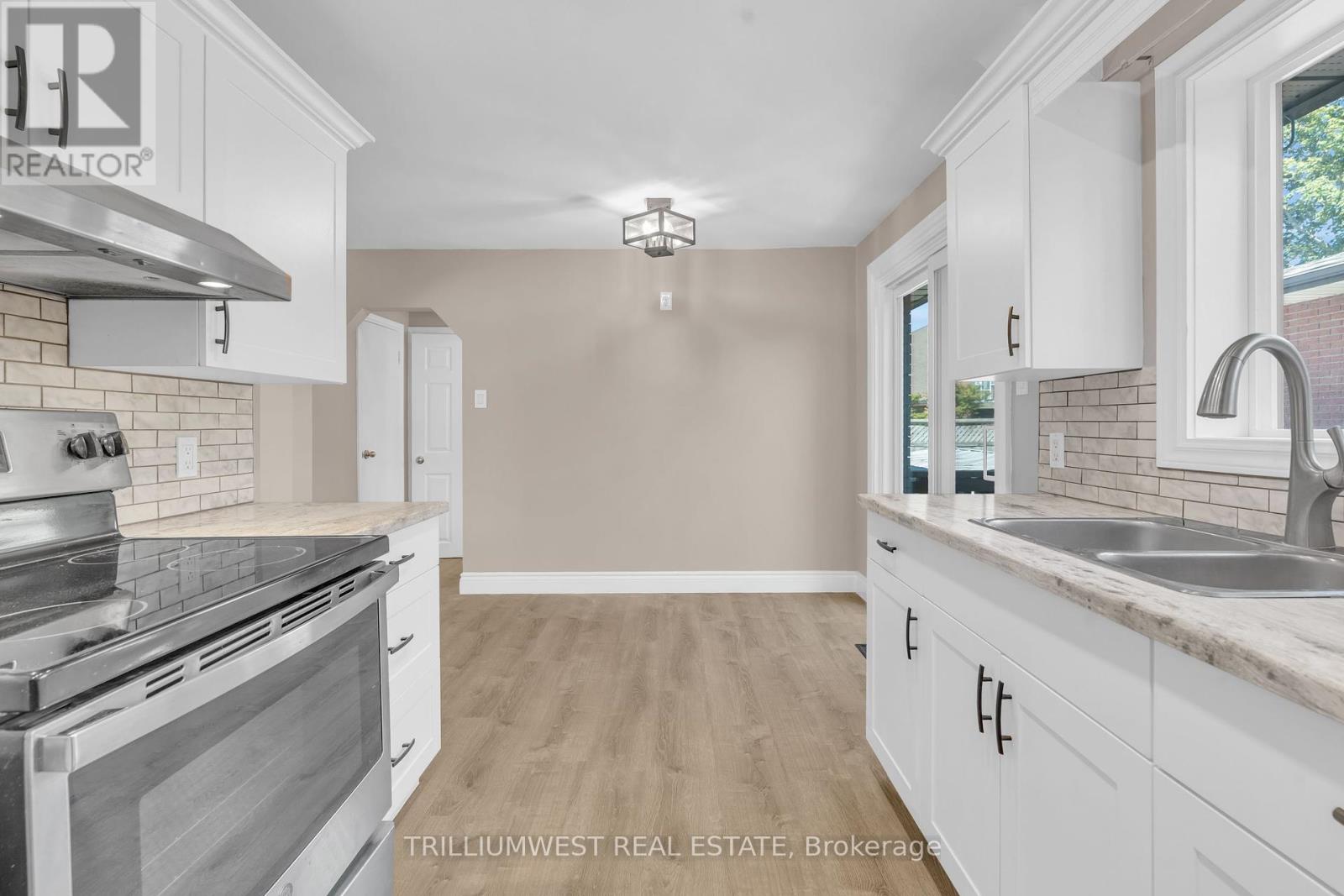 A - 301 Franklin Street N, Kitchener, Ontario  N2A 1Y9 - Photo 10 - X12418638