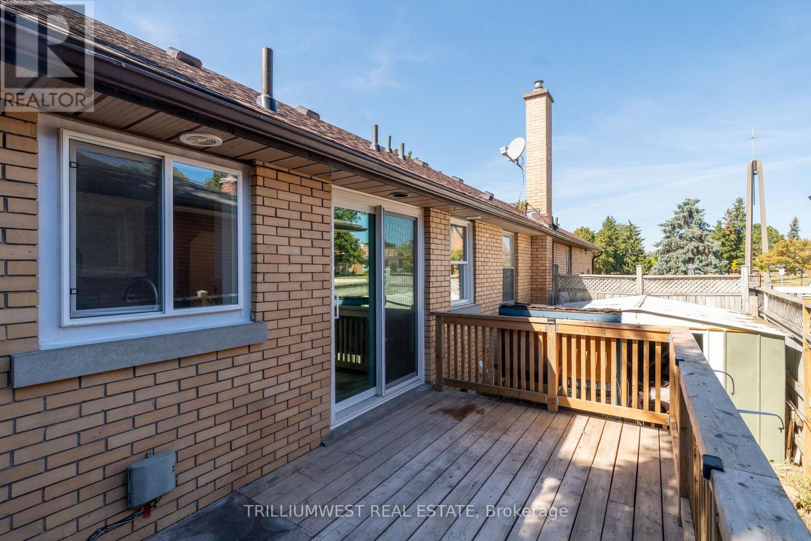 A - 301 Franklin Street N, Kitchener, Ontario  N2A 1Y9 - Photo 19 - X12418638
