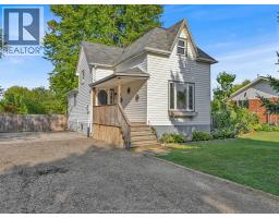 585 Bagot STREET, Colchester, Ontario