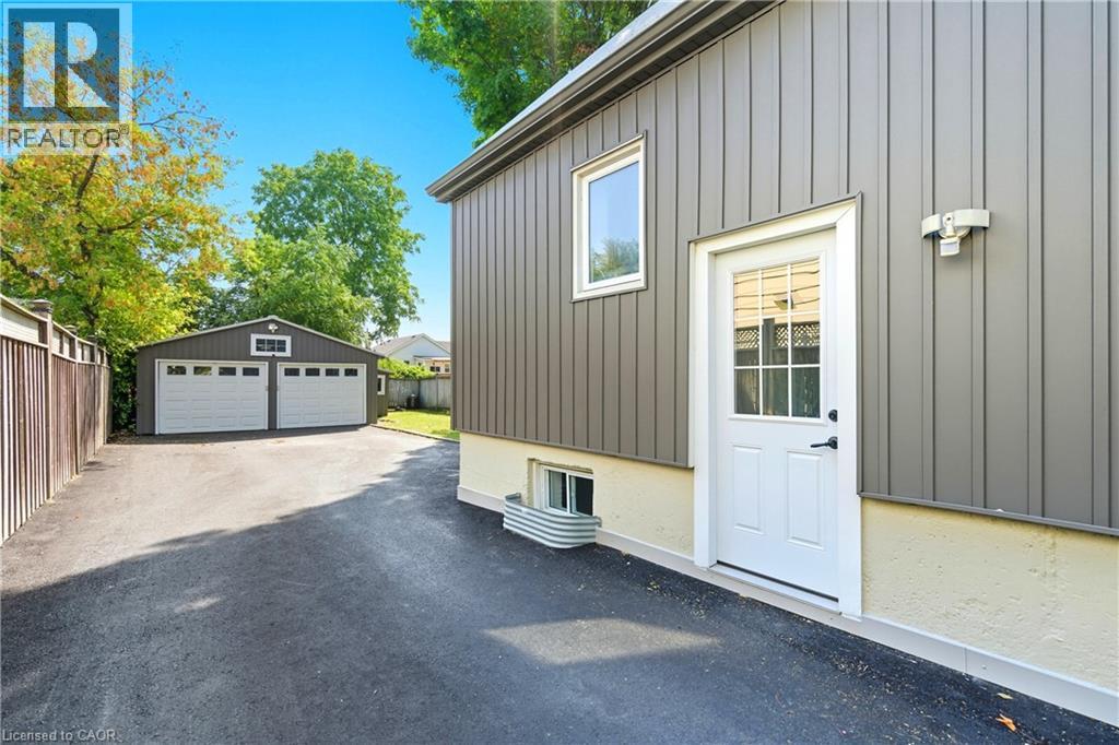 201 East 28th Street, Hamilton, Ontario  L8V 3H9 - Photo 22 - 40772278