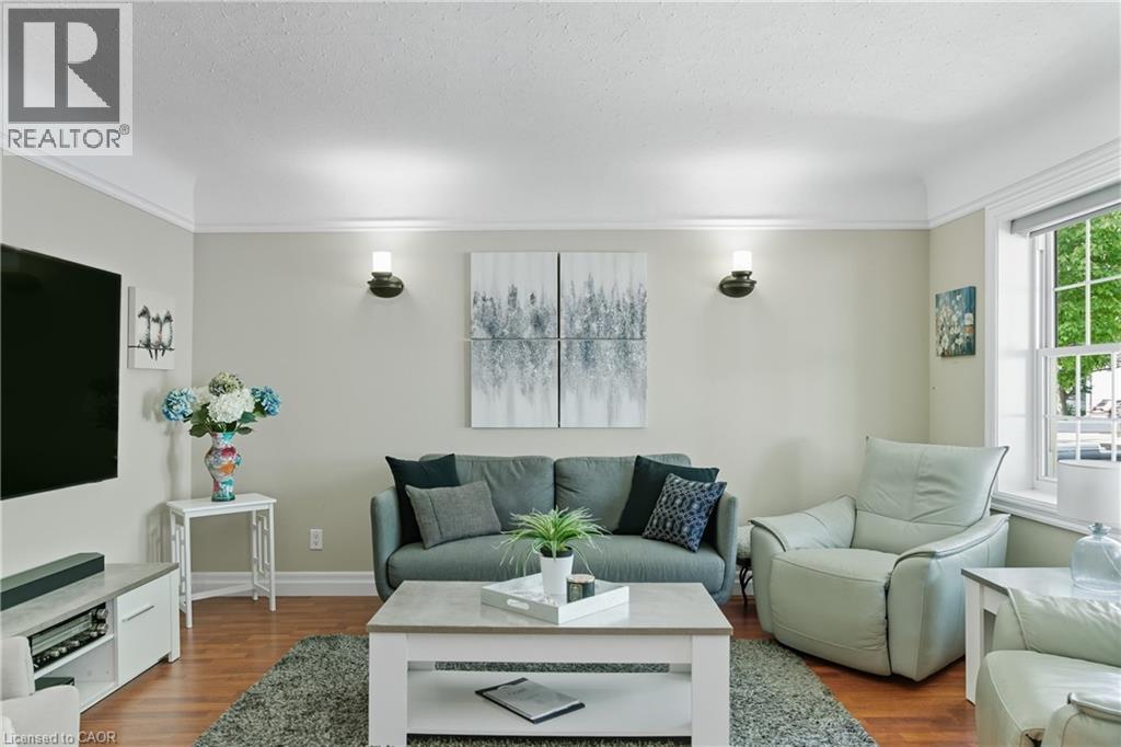 201 East 28th Street, Hamilton, Ontario  L8V 3H9 - Photo 5 - 40772278